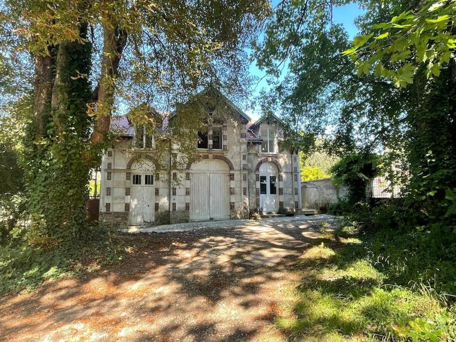 La Maison Du Manoir 1900 Une Experience En Famille La Ferte-Gaucher Luaran gambar